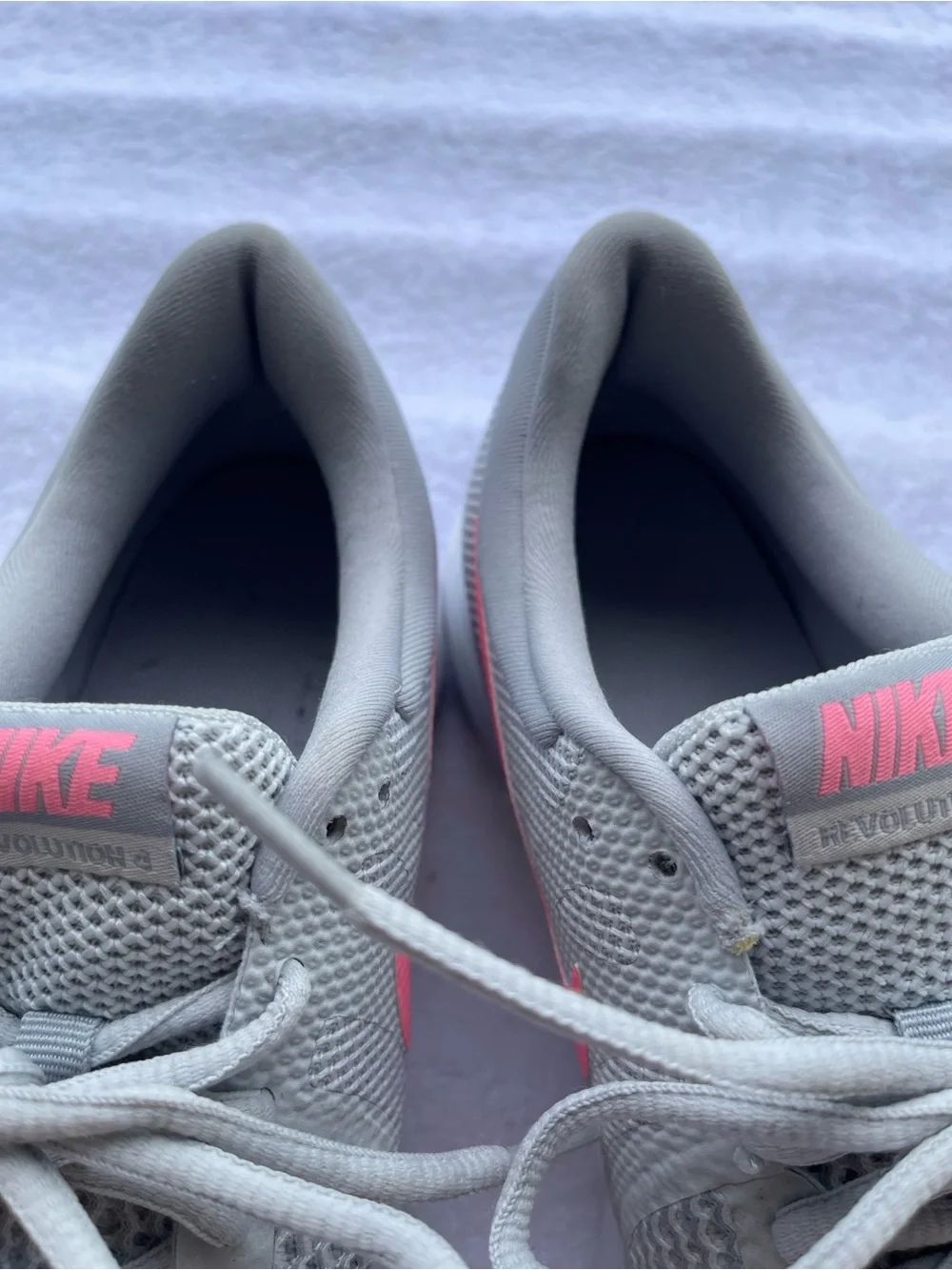 Nike Revolution 4 Running Shoes – Women’s Size 10 (EU 42)